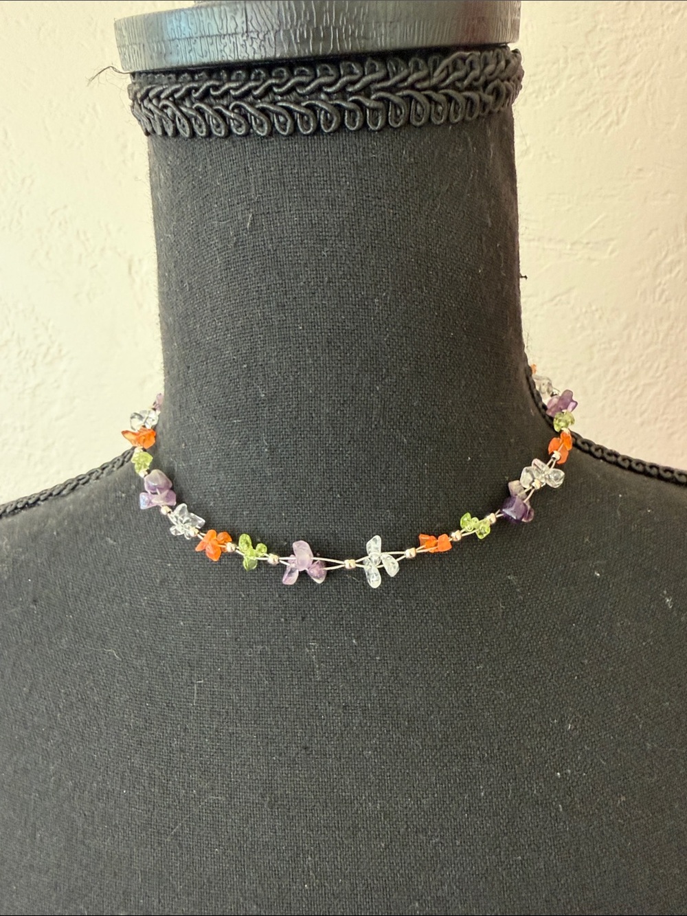 Delicate Multicolor Flower Bead Choker Necklace